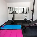 L E Trianon B Avec Salle De Sport